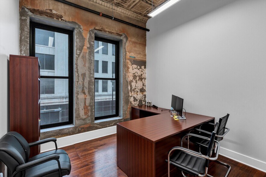 901 Houston St, Fort Worth, TX à louer - Photo du bâtiment - Image 2 de 21