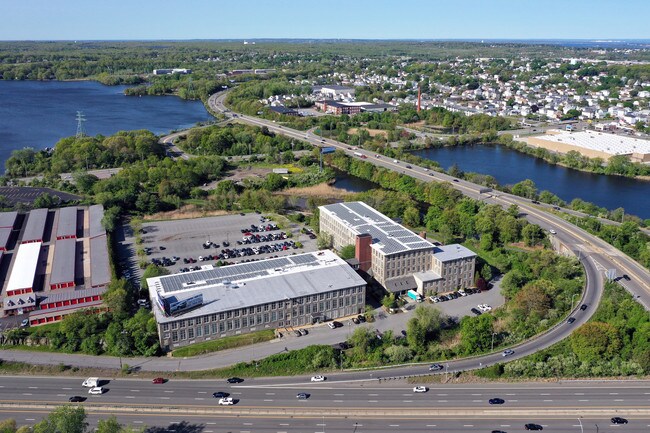 Plus de détails pour 1 Father Devalles Blvd, Fall River, MA - Bureau, Local d'activités à louer