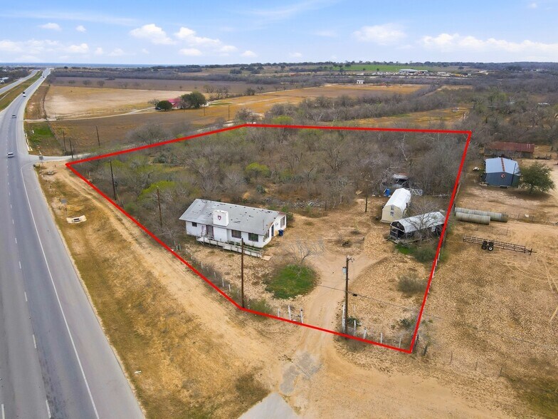 4988 S Loop 1604 E, Elmendorf, TX à vendre - Photo du bâtiment - Image 3 de 8