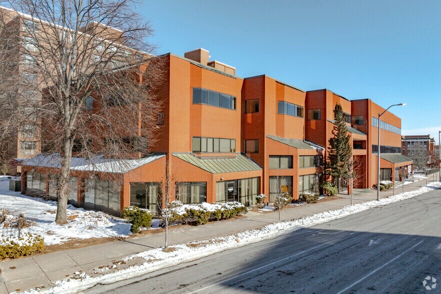 330 Main St, Hartford, CT à louer - Photo du bâtiment - Image 3 de 16