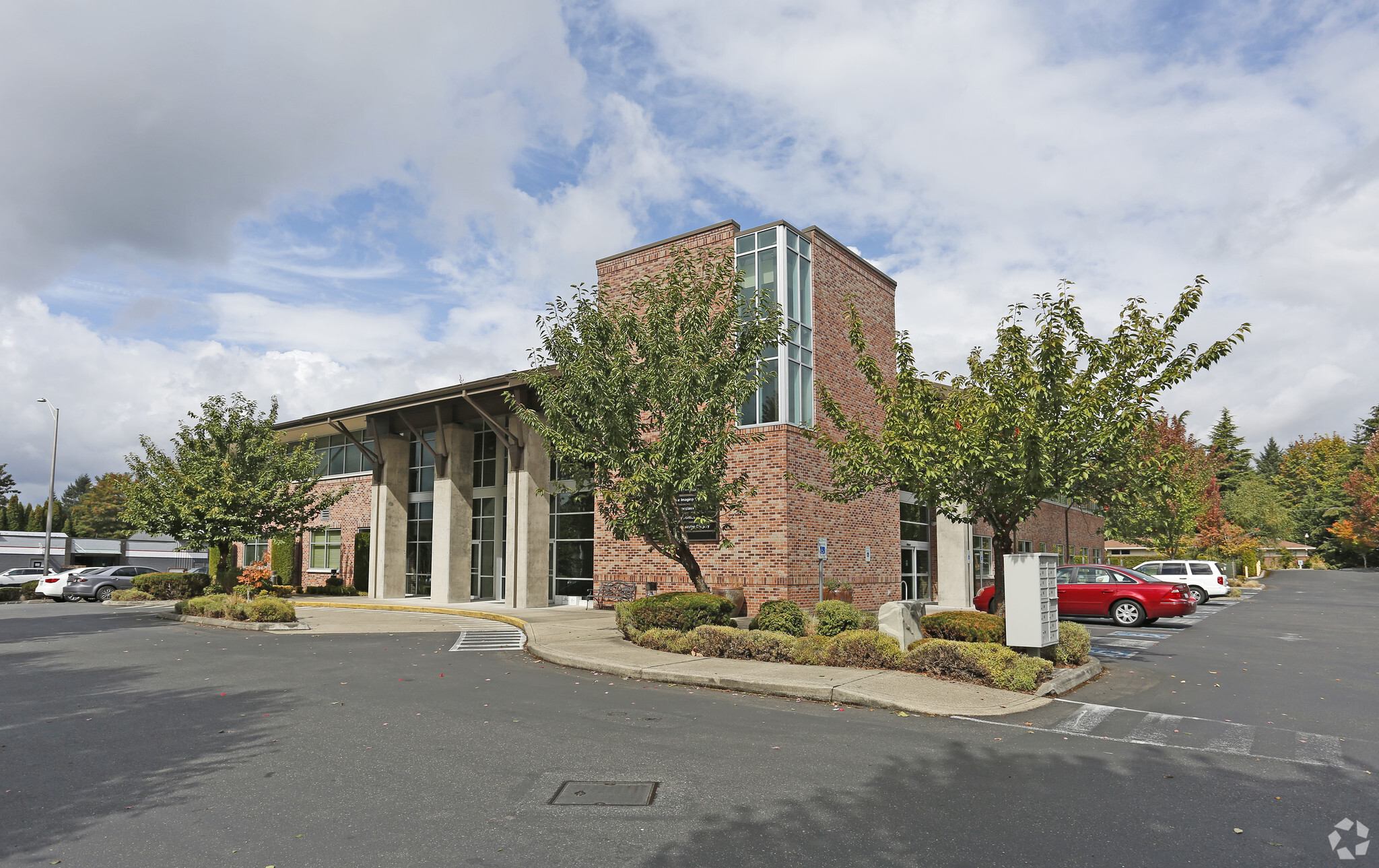 128 Lilly Rd NE, Olympia, WA à vendre Photo du bâtiment- Image 1 de 1