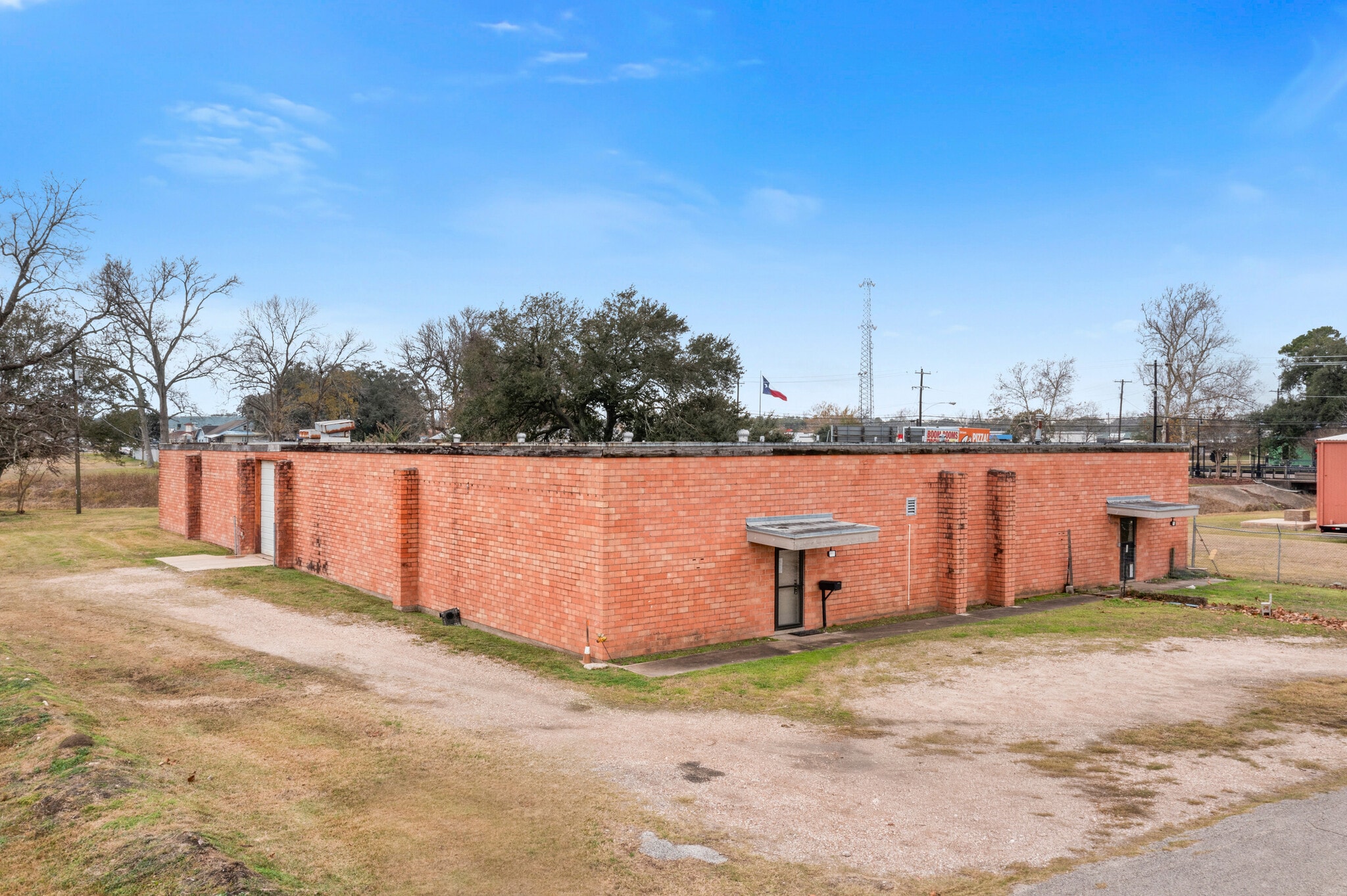104-200 E Motel Dr, Alvin, TX for sale Primary Photo- Image 1 of 27