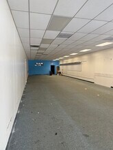 13365 Smith Rd, Middleburg Heights, OH for lease Interior Photo- Image 1 of 14