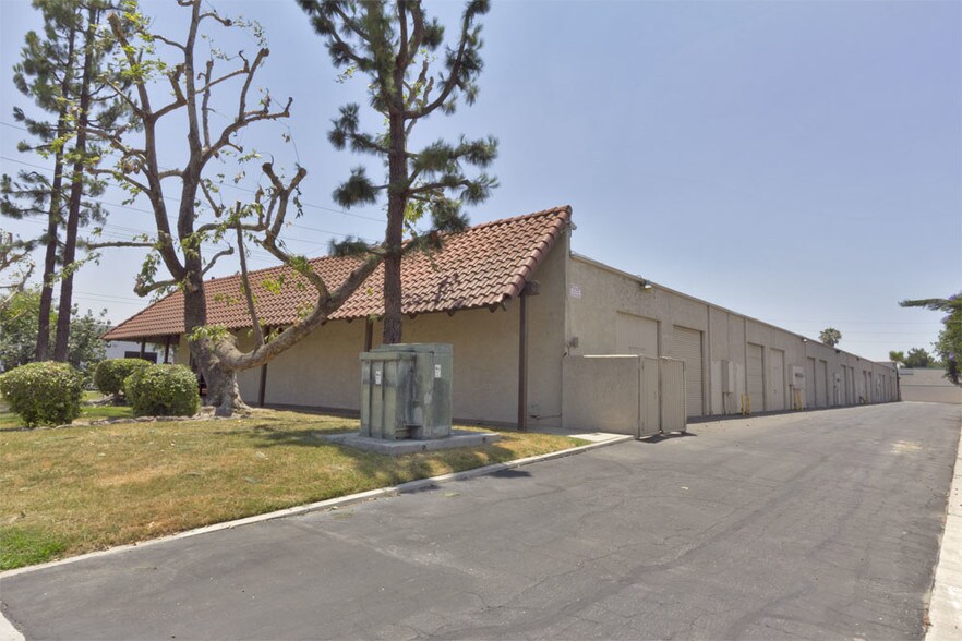 897 Via Lata, Colton, CA for lease - Building Photo - Image 2 of 6