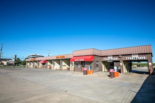 10150 E 11th St, Tulsa, OK for sale - Primary Photo - Image 1 of 8