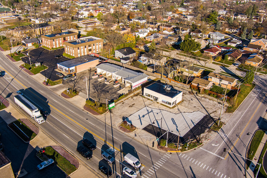 1301 W Irving Park Rd, Bensenville, IL à vendre - Photo du bâtiment - Image 1 de 1