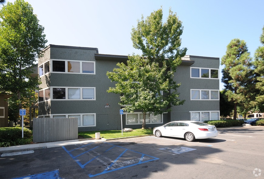 2900 Bristol St, Costa Mesa, CA for sale - Building Photo - Image 2 of 4