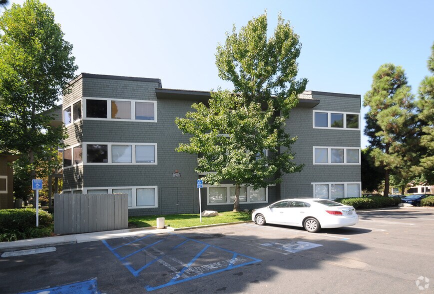 2900 Bristol St, Costa Mesa, CA à vendre - Photo du bâtiment - Image 2 de 4