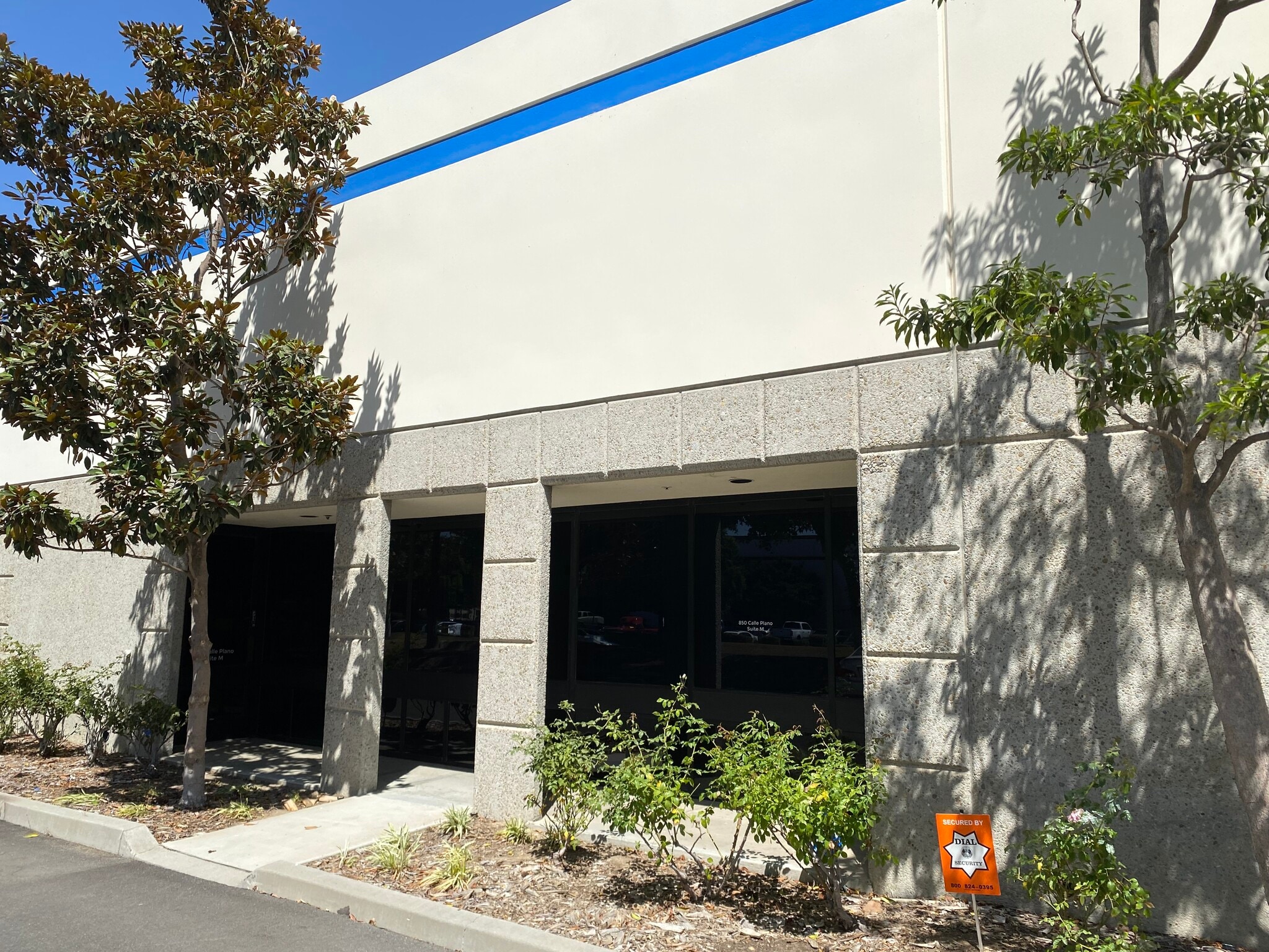 850 Calle Plano, Camarillo, CA for lease Primary Photo- Image 1 of 2