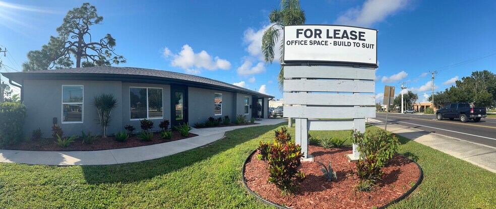 7320 Sanibel Blvd, Fort Myers, FL à vendre - Photo du bâtiment - Image 2 de 22