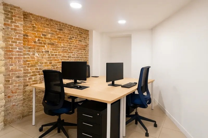 Office in Paris for lease - Interior Photo - Image 2 of 8