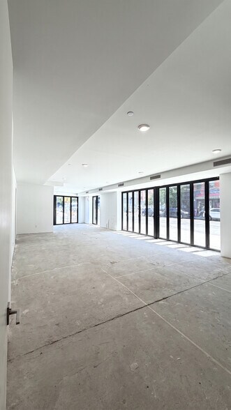 658 Washington Ave, Brooklyn, NY à vendre - Photo du bâtiment - Image 3 de 12