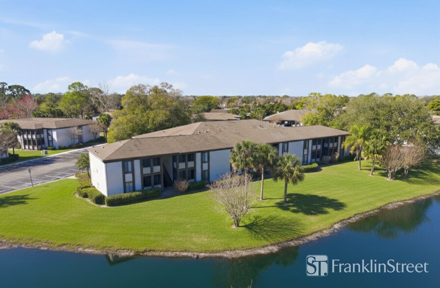 1756 S Clyde Morris Blvd, Daytona Beach, FL à vendre - Photo du bâtiment - Image 3 de 48