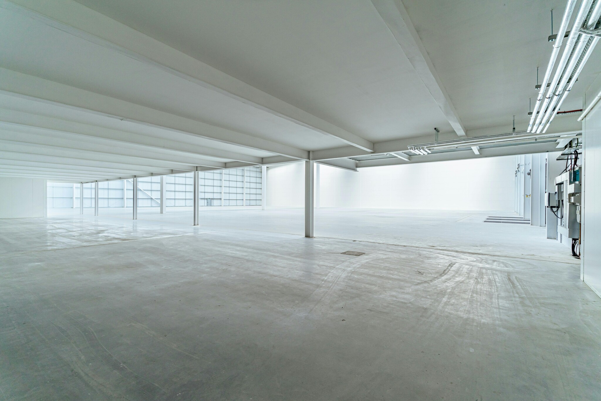 Crabtree Manorway N, Belvedere for lease Building Photo- Image 1 of 192