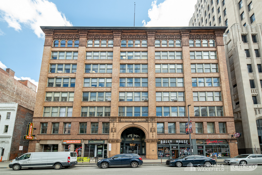 812 Huron Rd E, Cleveland, OH for lease - Building Photo - Image 1 of 11