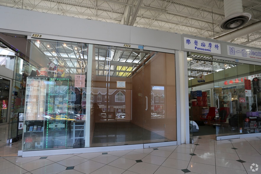 4300-4390 Steeles Ave, Markham, ON à louer - Photo du bâtiment - Image 3 de 18