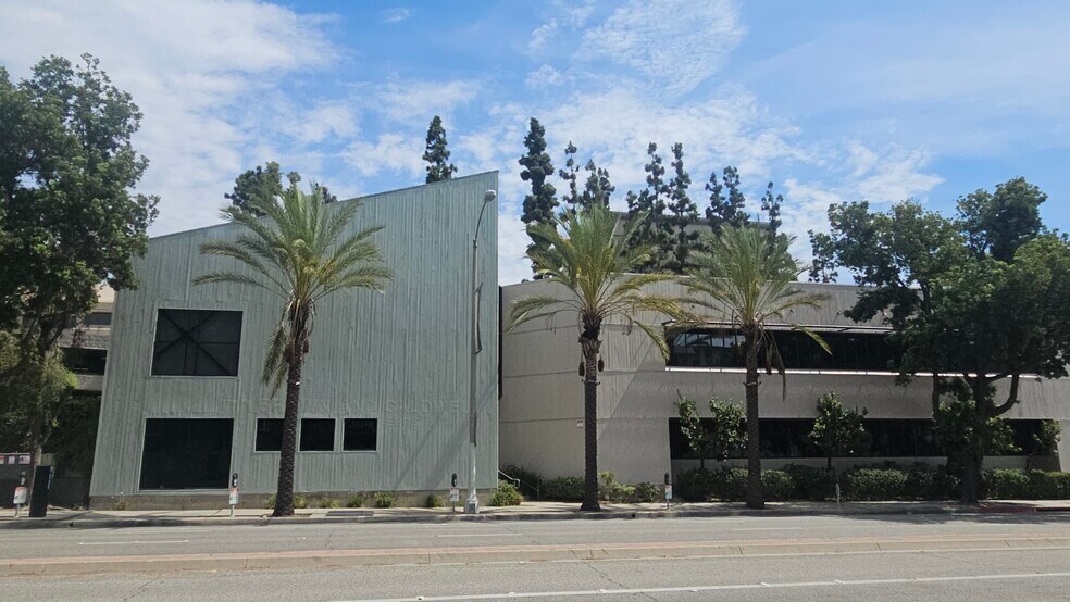 150 S Arroyo Pky, Pasadena, CA à louer - Photo du bâtiment - Image 3 de 9