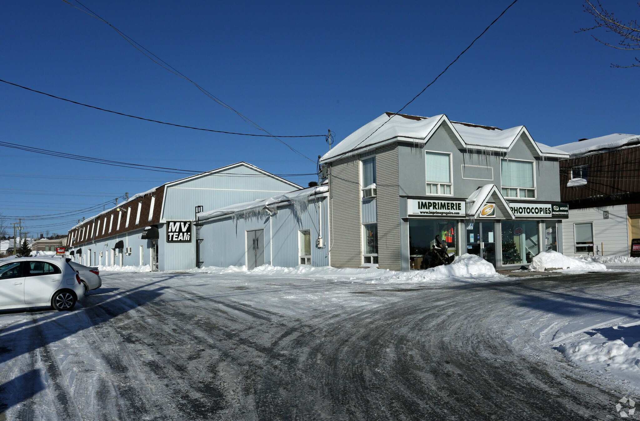 815 Boul Saint-René O, Gatineau, QC for lease Primary Photo- Image 1 of 8