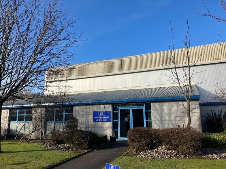 1-2 Bankhead Ave, Glenrothes à vendre - Photo du bâtiment - Image 2 de 6