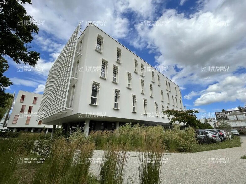 Bureau dans Tours à louer - Photo du bâtiment - Image 2 de 19