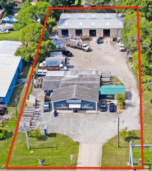 1950 Palm Bay Rd NE, Palm Bay, FL for sale - Primary Photo - Image 1 of 2