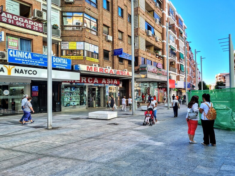 Avenida Constitución, 22, Móstoles, Madrid à louer - Photo du bâtiment - Image 2 de 12