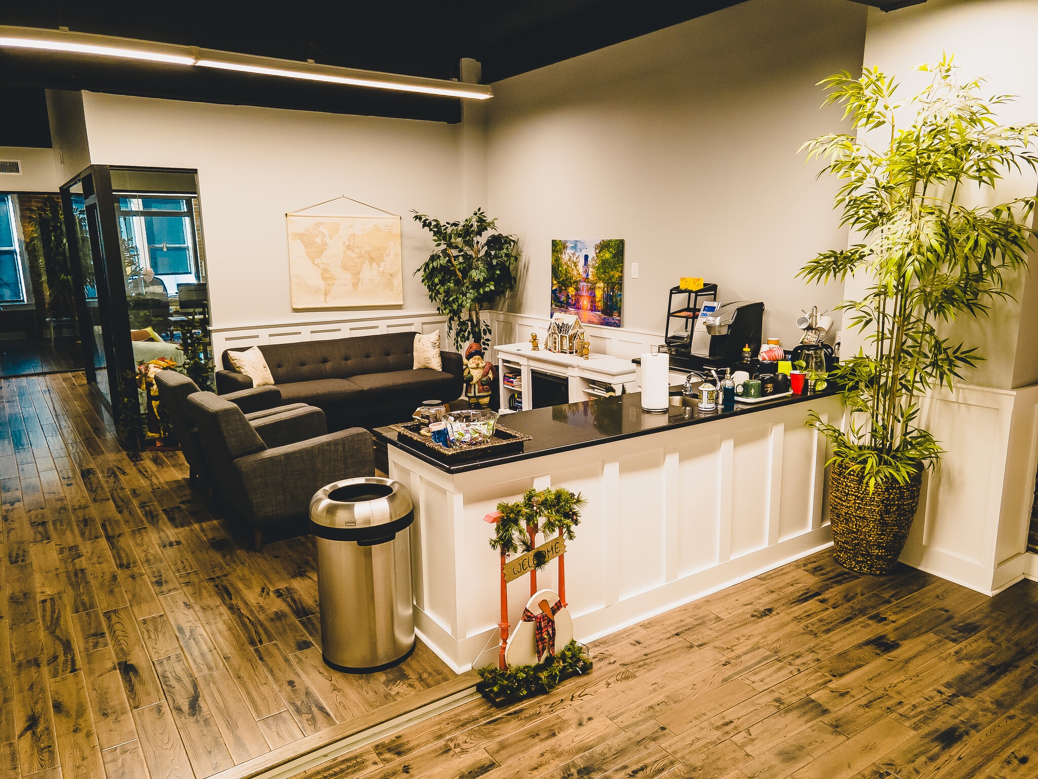 208 Hay St, Fayetteville, NC for sale Interior Photo- Image 1 of 7