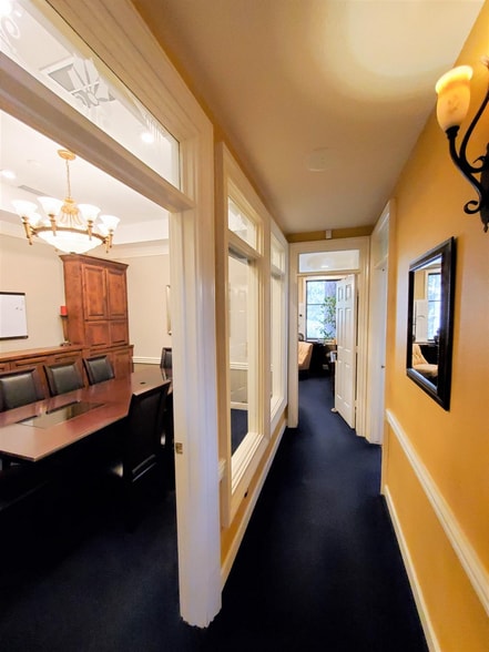 565 Brunswick Rd, Grass Valley, CA for sale - Interior Photo - Image 3 of 25