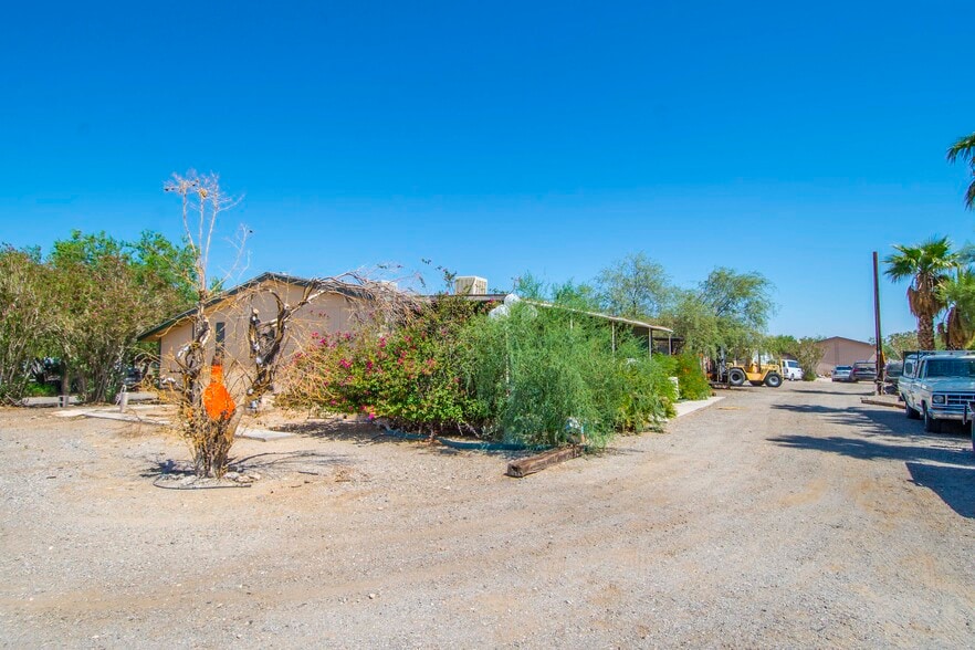 1498 Main, Quartzsite, AZ for sale - Building Photo - Image 3 of 9