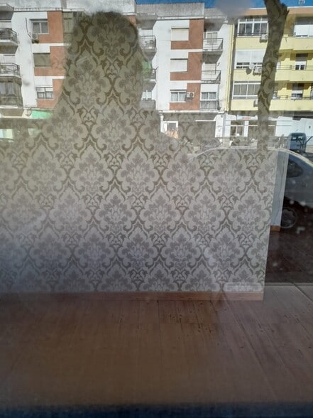 Retail in Cáceres for lease - Building Photo - Image 3 of 5