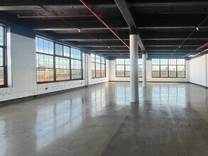 538 Johnson Ave, Brooklyn, NY for lease Interior Photo- Image 1 of 1