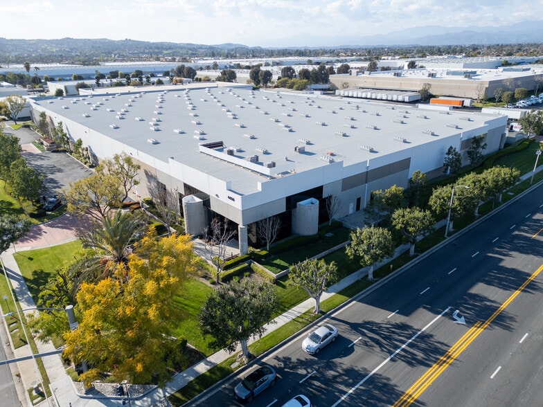 4450 Edison Ave, Chino, CA for lease - Building Photo - Image 2 of 6