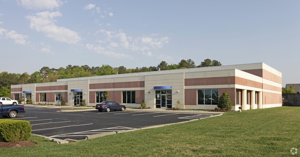 3005 Corporate Ln, Suffolk, VA for lease - Building Photo - Image 1 of 4