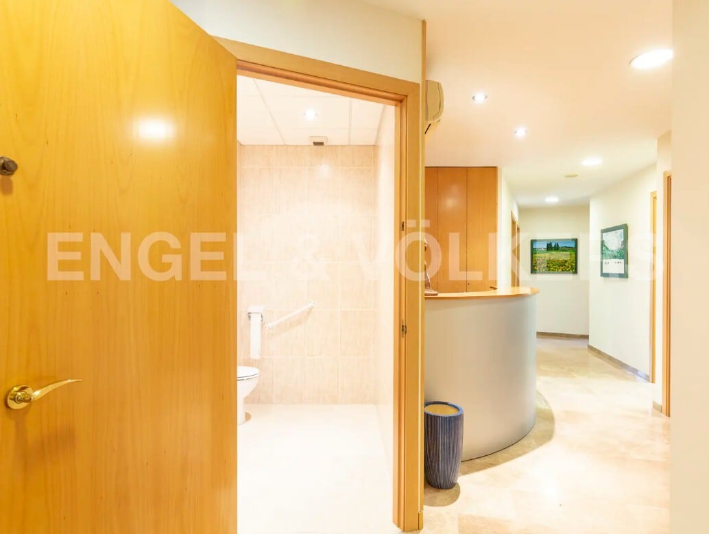 Manresa, BAR 08241 - Unité 1 - - Photo intérieure - Image 2 of 7