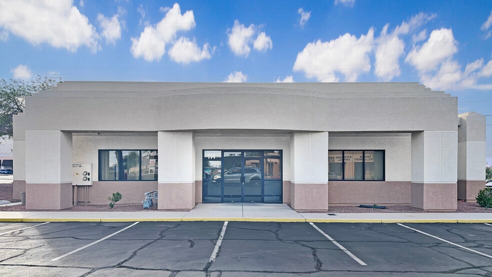 2900 N Green Valley Pky, Henderson, NV for lease - Building Photo - Image 2 of 11