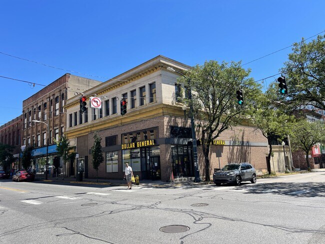 Plus de détails pour 700-706 Penn Ave, Wilkinsburg, PA - Commerce de détail à louer