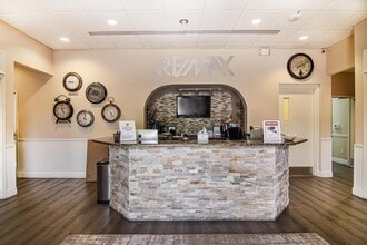 2326 Del Prado Blvd, Cape Coral, FL for lease Interior Photo- Image 2 of 13