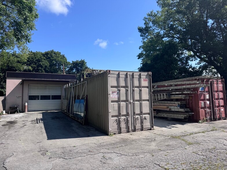 285 Violet Ave, Poughkeepsie, NY for sale - Building Photo - Image 3 of 13