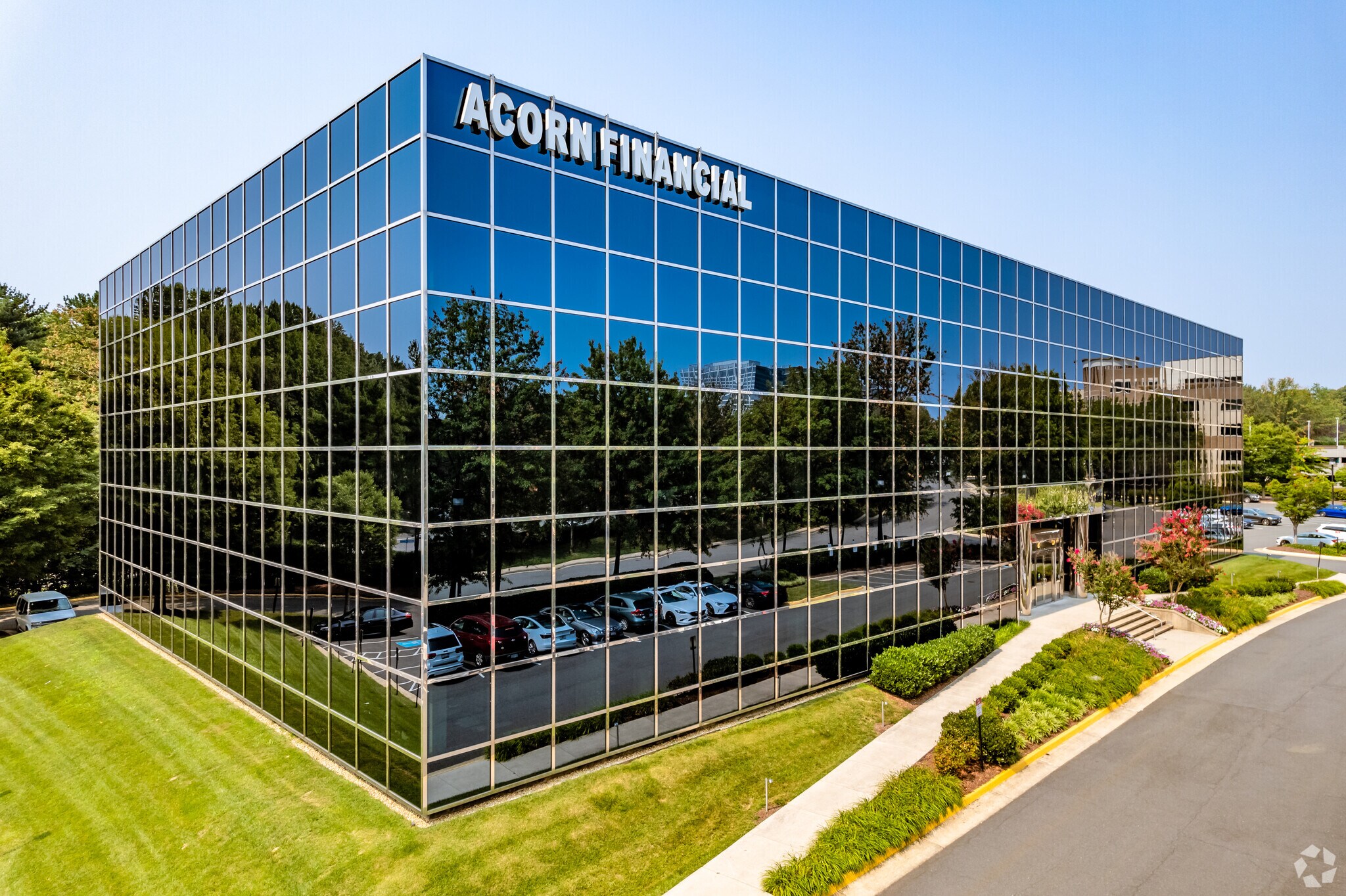 1875 Campus Commons Dr, Reston, VA for lease Primary Photo- Image 1 of 12