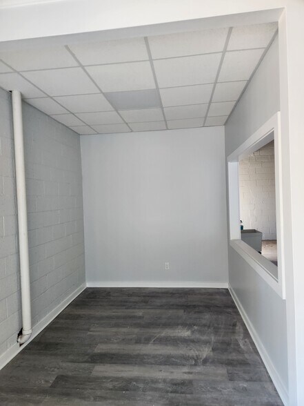 2400 Newcastle St, Brunswick, GA à louer - Photo du bâtiment - Image 3 de 18