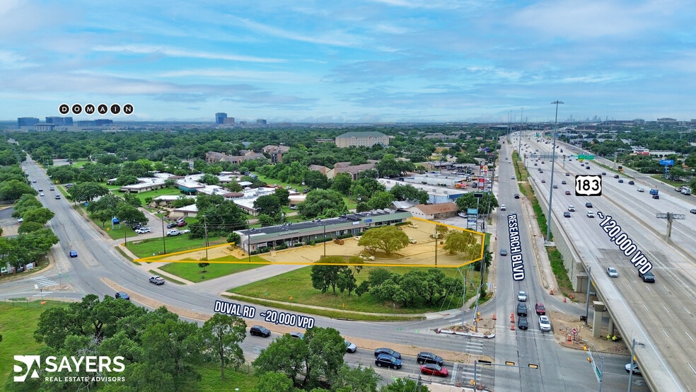 11689 Research Blvd, Austin, TX à vendre - Photo du bâtiment - Image 1 de 9