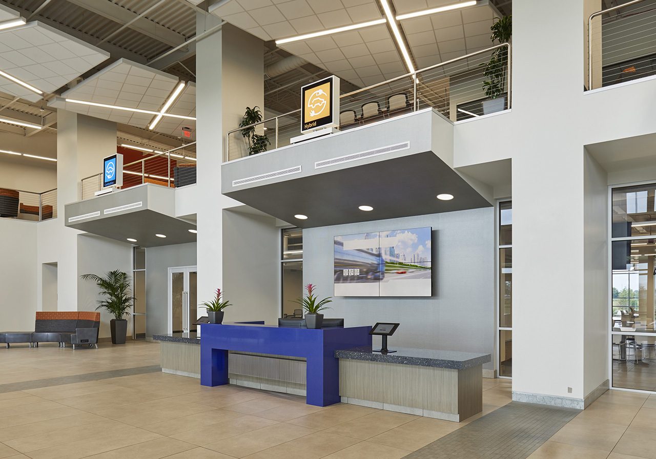 13975 Borgwarner Dr, Noblesville, IN for lease Lobby- Image 1 of 11