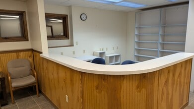 401 Gilford Ave, Gilford, NH à louer Photo du bâtiment- Image 2 de 24