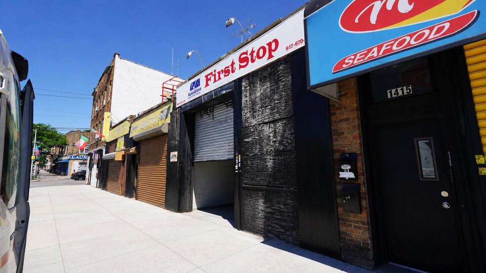 Neptune Ave / W 15th Street Assemblage portfolio of 1 properties for sale on LoopNet.ca - Building Photo - Image 3 of 10