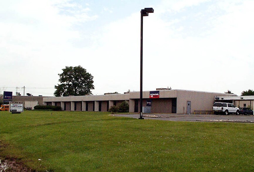 2 Kilmer Rd, Edison, NJ à louer - Photo du bâtiment - Image 2 de 9