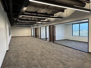 8985 Crestmar Pt, San Diego, CA for lease Interior Photo- Image 1 of 7