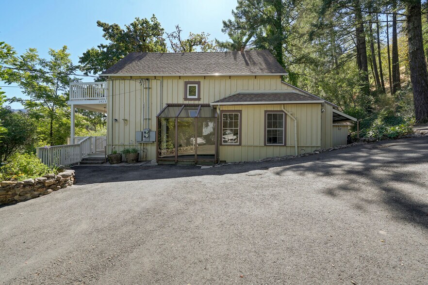 1423-1425 Foothill, Calistoga, CA à vendre - Photo principale - Image 2 de 32