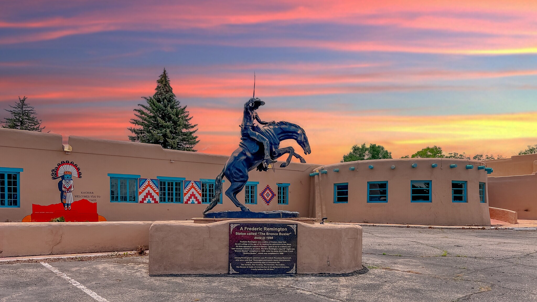 413 Paseo Del Pueblo Norte, Taos, NM à vendre Photo principale- Image 1 de 34