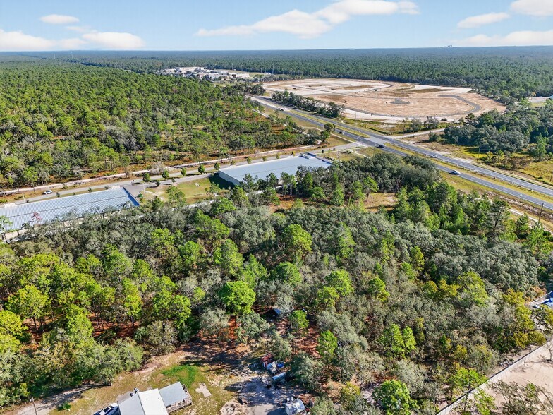 11343 Commercial Way, Brooksville, FL à vendre - Photo du bâtiment - Image 3 de 10