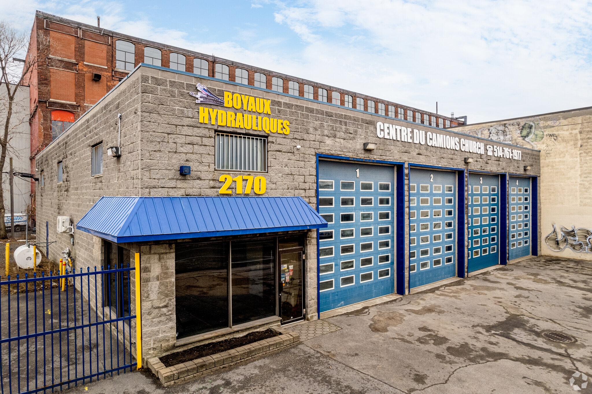 2170 Av de l'Église, Montréal, QC for sale Building Photo- Image 1 of 1